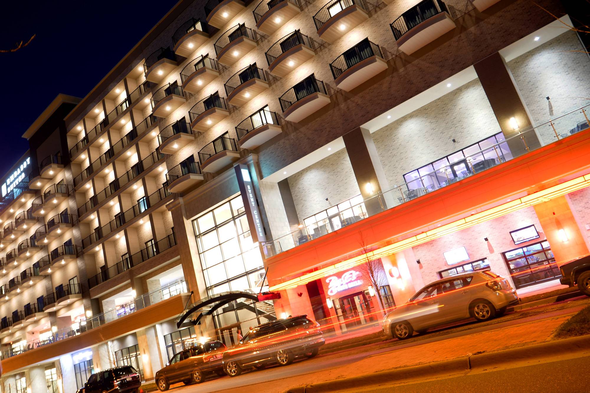 Embassy Suites and Big E's Sports Grill Downtown Grand Rapids